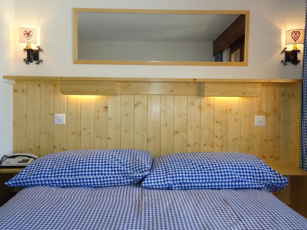 Hotel Mirabeau เวอร์บิเอร์ ภายนอก รูปภาพ