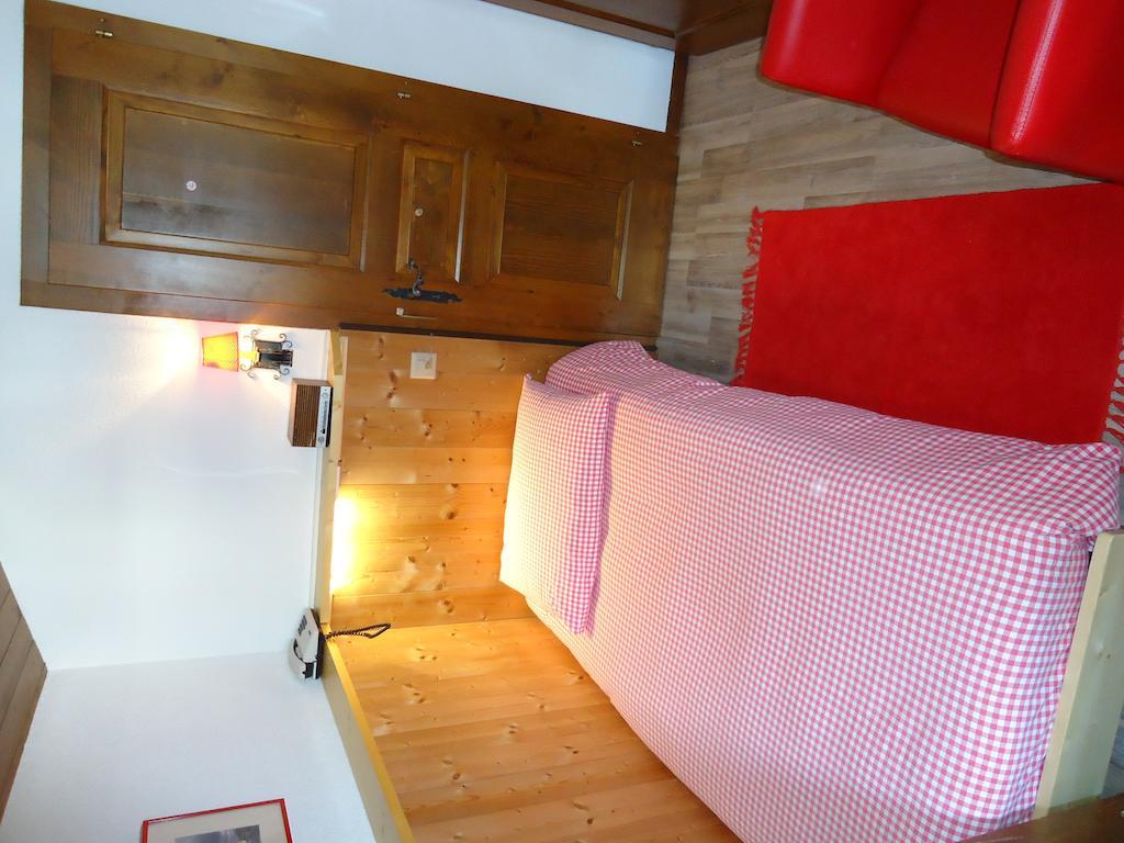 Hotel Mirabeau เวอร์บิเอร์ ภายนอก รูปภาพ