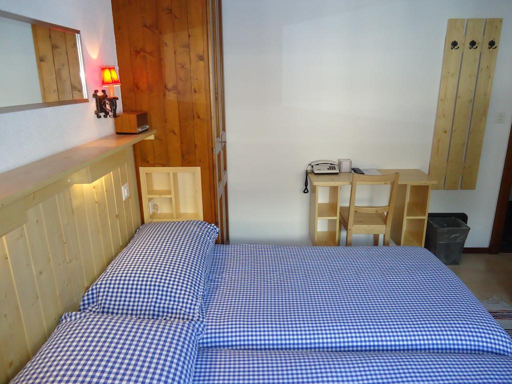 Hotel Mirabeau เวอร์บิเอร์ ภายนอก รูปภาพ
